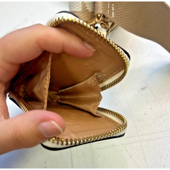 GUESS Cream and Brown Caracara Zip-Top Crossbody - Picture 5 of 6